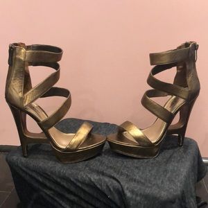 Bronze BEBE Sz. 9M